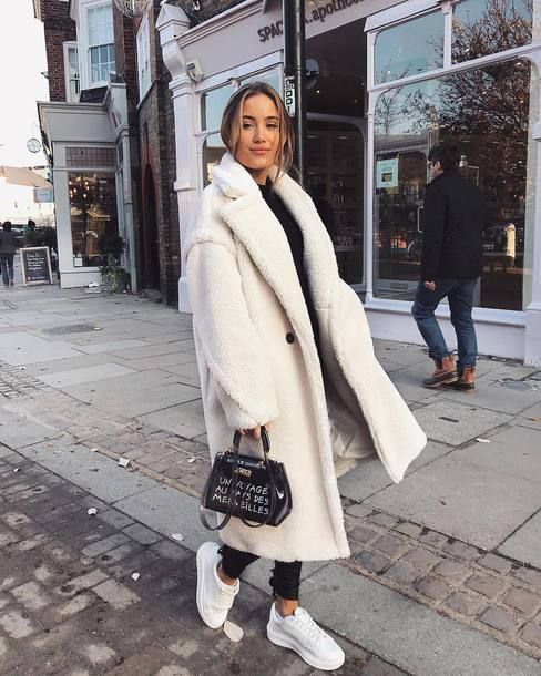 Stílusiskola: így viselj ősszel fehér kabátokat - DIVAT&STÍLUS - Stílusiskola - divat, fehér kabát, kabát, outfit, stílus, 