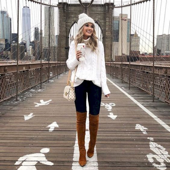 Stílusiskola: így viseld a tél kedvenc alapdarabját, a fehér kötött pulcsit - DIVAT&STÍLUS - Stílusiskola - 