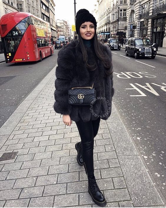 Sílusiskola: Csinos outfitek feketével - DIVAT&STÍLUS - Stílusiskola - divat, fekete, outfit, stílus, stílusiskola, 