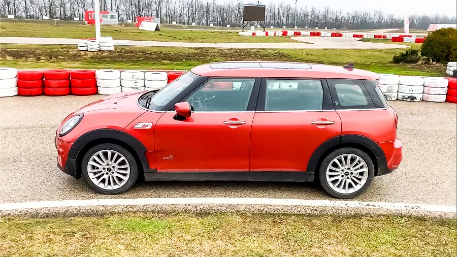 Vidámságot hoz az életbe – Mini Clubman Cooper S - STYLENEWS - Mobility - cooper s, cooper teszt, mini, mini clubman, mini clubman cooper, mini clubman cooper s, 