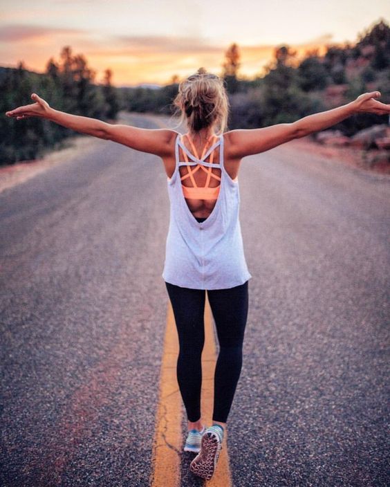 Stílusiskola: 10 szett, ami motiválni fog az edzésre - DIVAT&STÍLUS - Stílusiskola - divat, edzés, outfit, sport, 