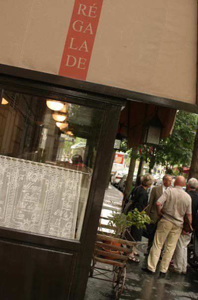 A Ritz-ből a kisvendéglőbe - a francia konyha forradalma -  -  - A Ritz-ből a kisvendéglőbe - a francia konyha forradalma, 