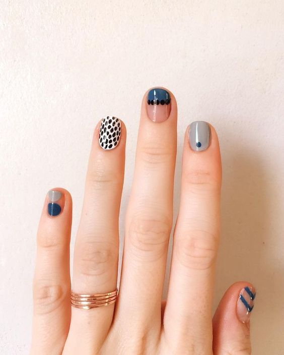 Top10: izgalmas köröm minták a téli szezonra - SZÉPSÉG -  - köröm, manikűr, minta, mintás, mintás köröm, 