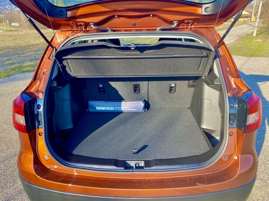 Minden igényt kielégít - Suzuki SX4 S-Cross 1.4 Hybrid GLX - STYLENEWS - Mobility - suzuki, suzuki hibrid, suzuki hybrid, suzuki scross, suzuki sx4, suzuki sx4 scross, 