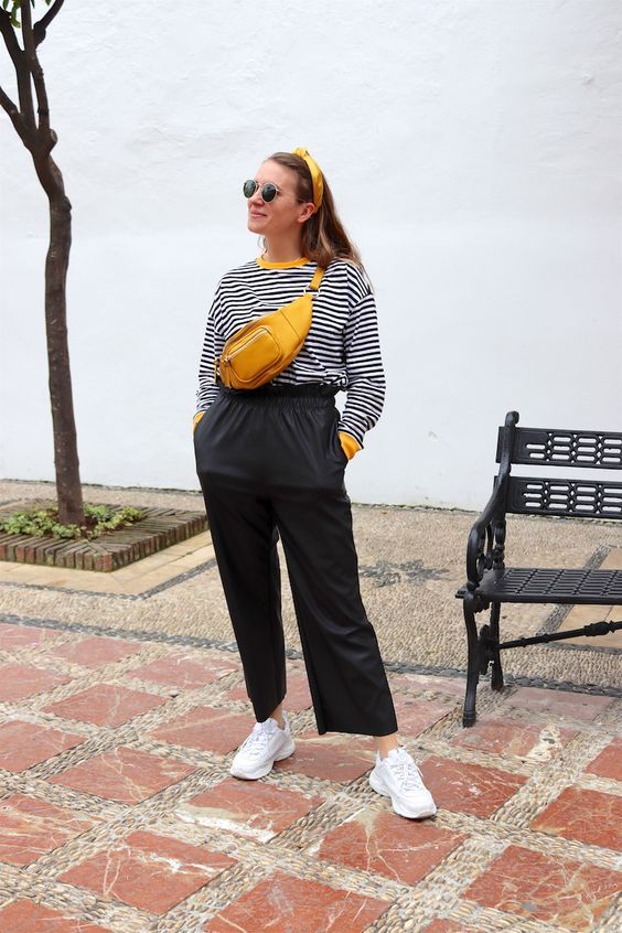 Stílusiskola: még mindig az övtáskák a legtrendibb és legpraktikusabb kiegészítők - DIVAT&STÍLUS - Stílusiskola - divat, kiegészítő, outfit, övtáska, stílus, 