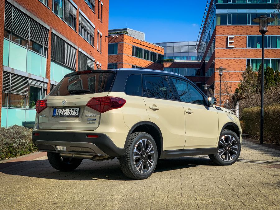 Az optimum – Suzuki Vitara GLX Hybrid AllGrip - STYLENEWS - Mobility - suzuki, suzuki allgrip, suzuki vitara, suzuki vitara teszt, vitara, vitara 2020, vitara hibrid, vitara hybrid, vitara teszt, 