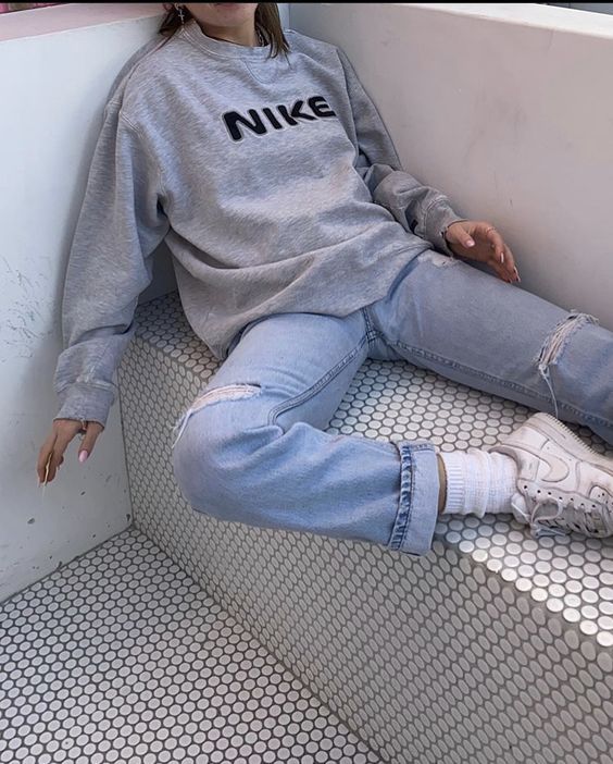 Stílusiskola: a kényelmes is lehet csinos, csak az egyensúlyra kell figyelni - DIVAT&STÍLUS - Stílusiskola - kényelmes, outfit, ruhák, stílusiskola, 