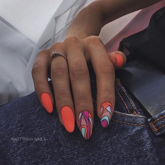 Top10: neon színű manikűr ötletek, melyek segítenek a nyárra hangolódni - DIVAT&STÍLUS - Stílusiskola - manikűr, neon, neon színek, nyár, 