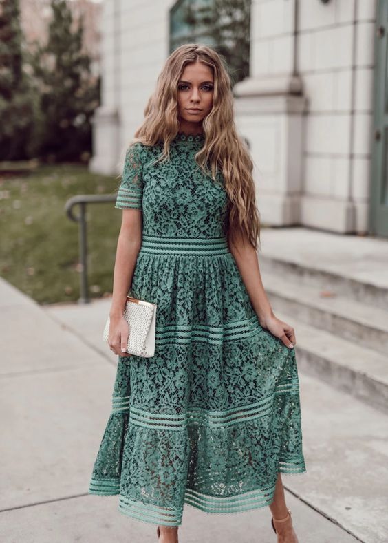 Stílusiskola: így viselnénk csipkés ruhadarabokat - DIVAT&STÍLUS - Stílusiskola - csipke, divat, outfit, stílus, 