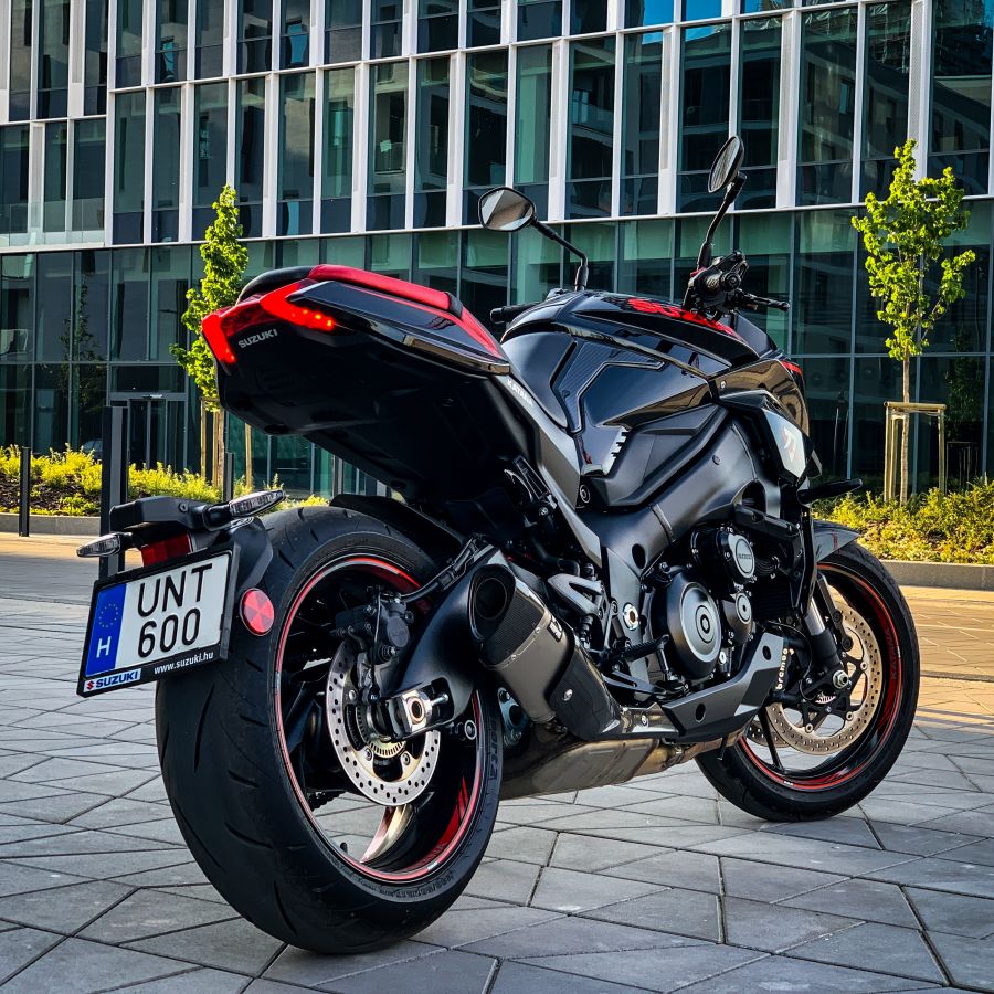 A legélesebb kés – Suzuki Katana - STYLENEWS - Mobility - katana teszt, motor teszt, suzuki katana, suzuki motor teszt, 