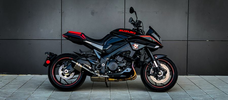 A legélesebb kés – Suzuki Katana - STYLENEWS - Mobility - katana teszt, motor teszt, suzuki katana, suzuki motor teszt, 