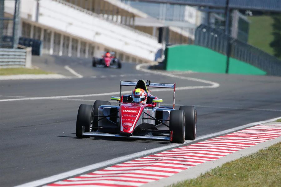 Végre újra a valódi versenypályán! - Mobility -  - genderracingteam, 