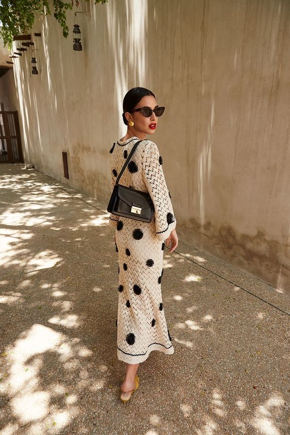 Stílusiskola: így viselj nyáron pöttyös ruhadarabokat - DIVAT&STÍLUS - Stílusiskola - divat, outfit, pöttyös, stílus, 