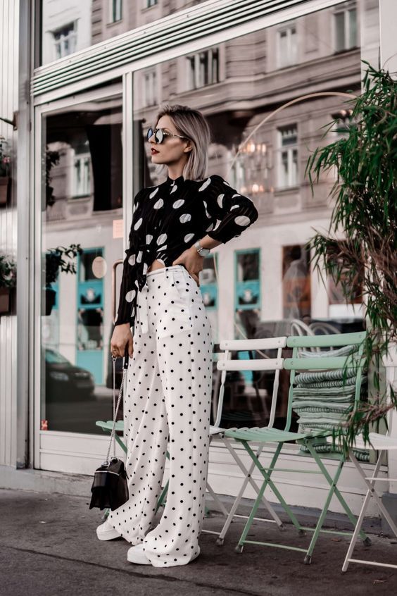 Stílusiskola: így viselj nyáron pöttyös ruhadarabokat - DIVAT&STÍLUS - Stílusiskola - divat, outfit, pöttyös, stílus, 