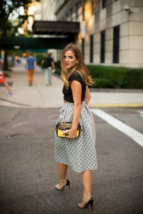 Stílusiskola: így viselj nyáron pöttyös ruhadarabokat - DIVAT&STÍLUS - Stílusiskola - 
