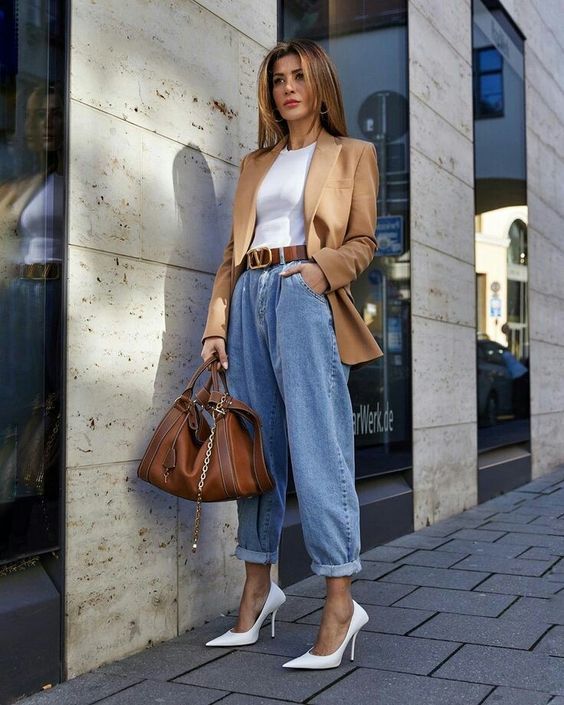 Stílusiskola: így lehetsz csinos mom jeansekben - DIVAT&STÍLUS - Stílusiskola - divat, mom jeans, stílus, 