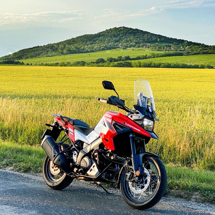 Felfelé kerekítve – V-Strom 1050XT ABS - STYLENEWS - Mobility - suzuki v-strom teszt, suzukimotors, v-strom, v-strom 1050 teszt, v-strom 1050xt, v-strom teszt, 