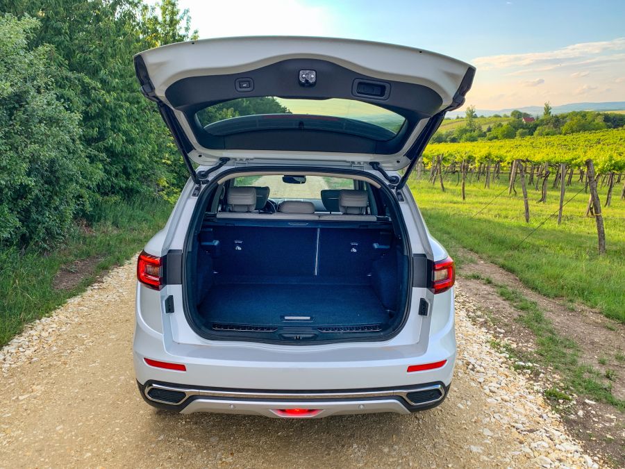 Már majdnem Renault – Renault Koleos Initiale Paris Bleu dCi 190 4WD - STYLENEWS - Mobility - koleos 2020, koleos 4wd blue hdi teszt, koleos dízel, koleos initiale paris, koleos teszt, renault koleos, 