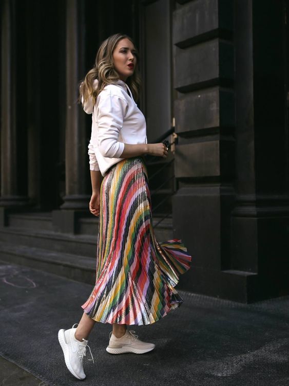 Stílusiskola: így viselj nyáron mintás szoknyákat - DIVAT&STÍLUS - Stílusiskola - divat, outfit, stílus, szoknya, 