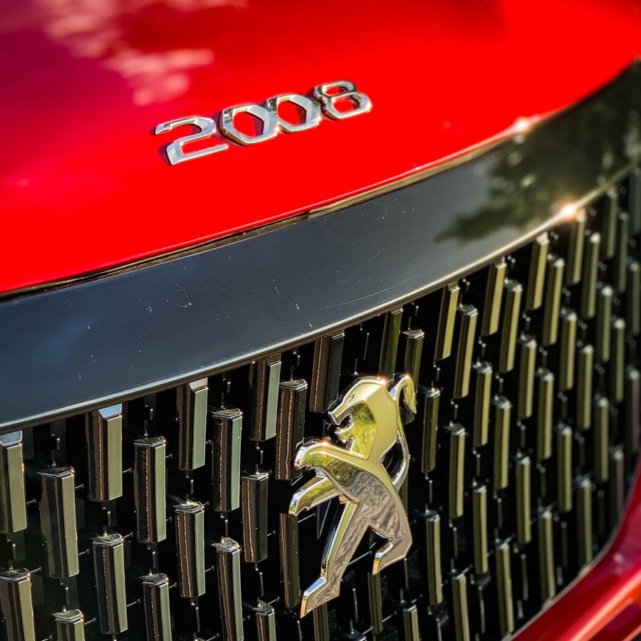 SUV francia módon - Peugeot 2008 1.2 GT Line - STYLENEWS - Mobility - peugeot 2008, peugeot 2008 gti teszt, peugeot 2008 teszt, peugeot suv teszt, 