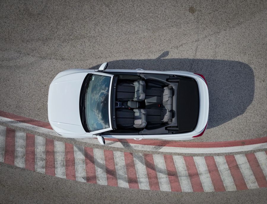 Hurrá itt a nyár! – VW T-Roc Cabriolet - STYLENEWS - Mobility - 