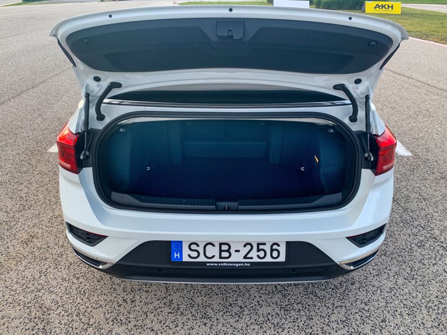 Hurrá itt a nyár! – VW T-Roc Cabriolet - STYLENEWS - Mobility - 