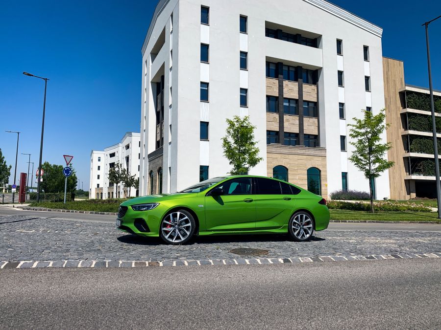Nem csak nevében nagy – Opel Insignia Grand Sport Gsi - STYLENEWS - Mobility - insignia gsi teszt, opel insignia grand sport gsi teszt, opel insignia grand sport teszt, opel insignia gsi teszt, opel insignia teszt, 