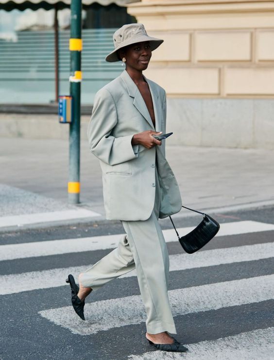 Stílusiskola: zsályazöld - a nyár egyik legfelkapottabb színe - DIVAT&STÍLUS - Stílusiskola - divat, outfit, stílus, zöld, zsályazöld, 