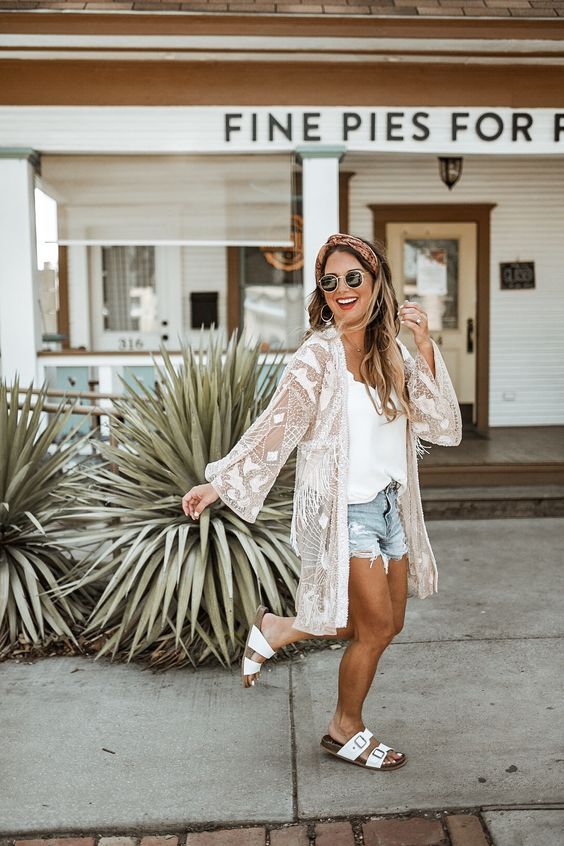 Stílusiskola: így viselj csipkét a nyári szezonban - DIVAT&STÍLUS - Stílusiskola - csipke, divat, outfit, stílus, 