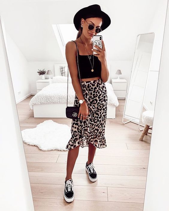Stílusiskola: így viselj állatmintás szoknyákat - DIVAT&STÍLUS - Stílusiskola - állatminta, divat, outfit, stílus, 
