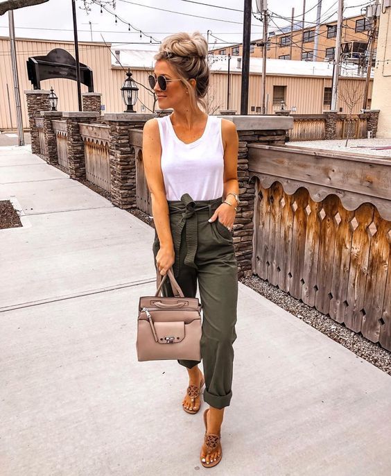 Stílusiskola: így viseld nyáron a khaki színt - DIVAT&STÍLUS - Stílusiskola - divat, khaki, outfit, stílus, 