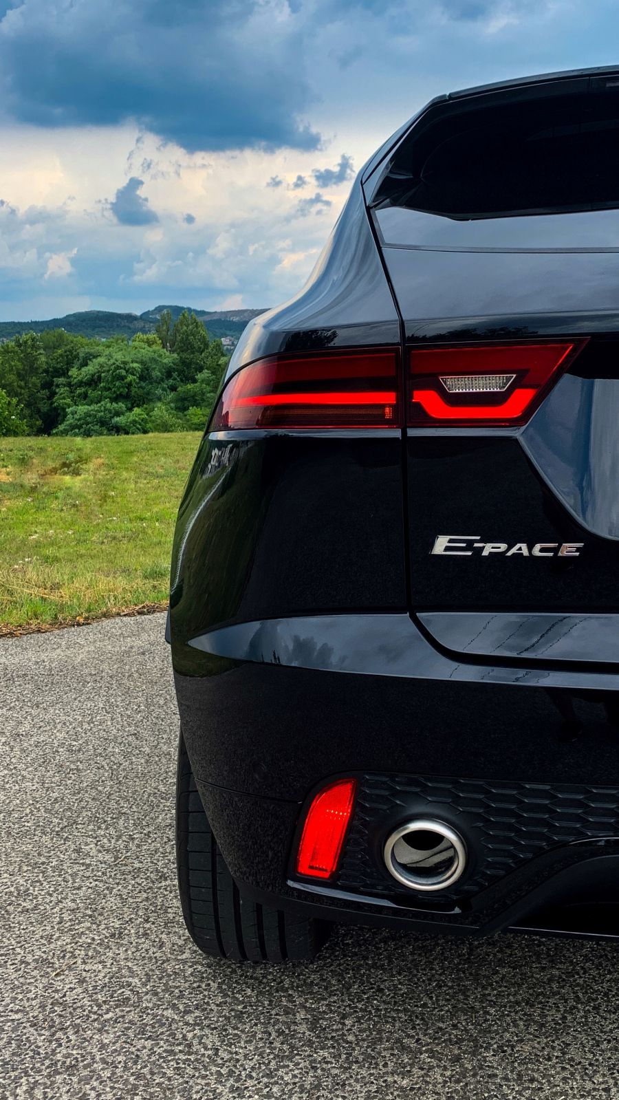 Tökéletes alternatíva – Jaguar E-Pace 2.0d R Dynamic S - STYLENEWS - Mobility - jaguar dízel teszt, jaguar e pace, jaguar e pace r dynamic teszt, jaguar epace teszt, jaguar suv teszt, jaguar teszt, 