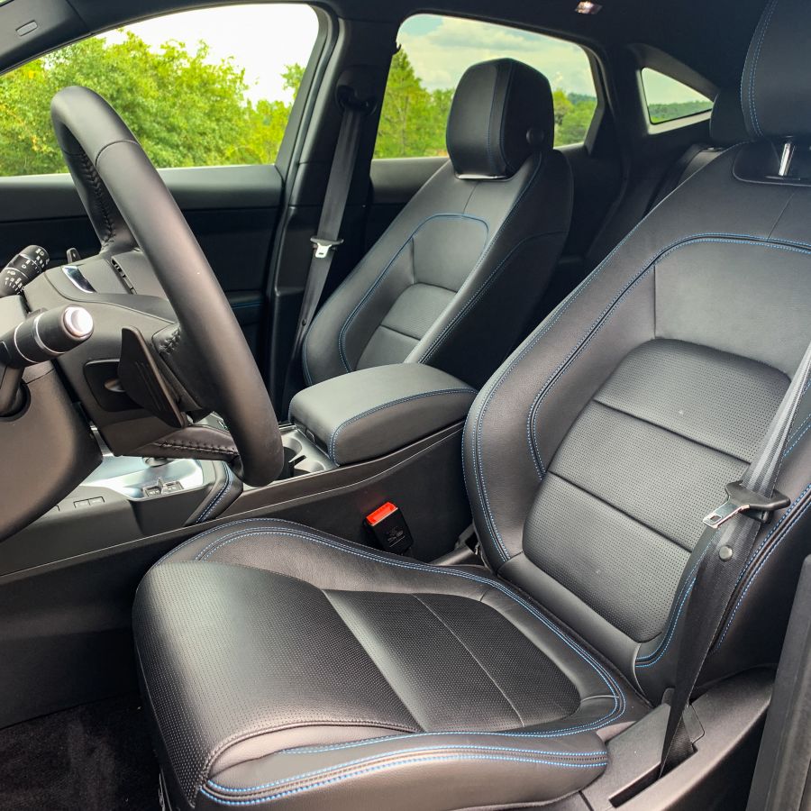 Tökéletes alternatíva – Jaguar E-Pace 2.0d R Dynamic S - STYLENEWS - Mobility - jaguar dízel teszt, jaguar e pace, jaguar e pace r dynamic teszt, jaguar epace teszt, jaguar suv teszt, jaguar teszt, 