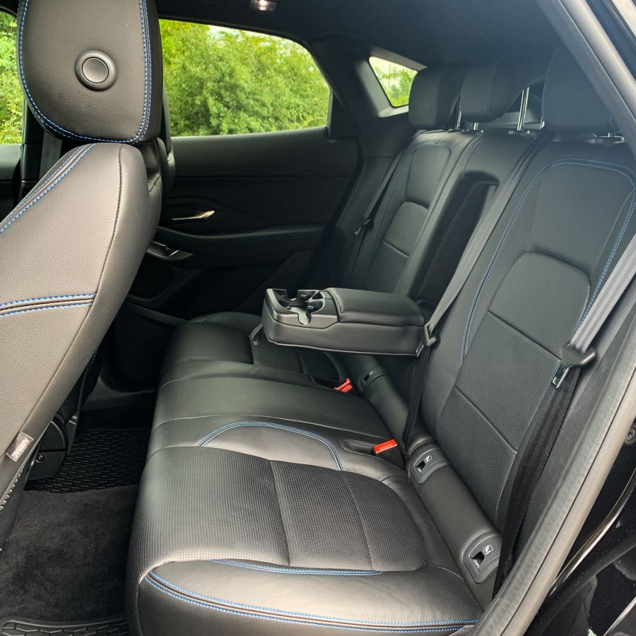 Tökéletes alternatíva – Jaguar E-Pace 2.0d R Dynamic S - STYLENEWS - Mobility - jaguar dízel teszt, jaguar e pace, jaguar e pace r dynamic teszt, jaguar epace teszt, jaguar suv teszt, jaguar teszt, 