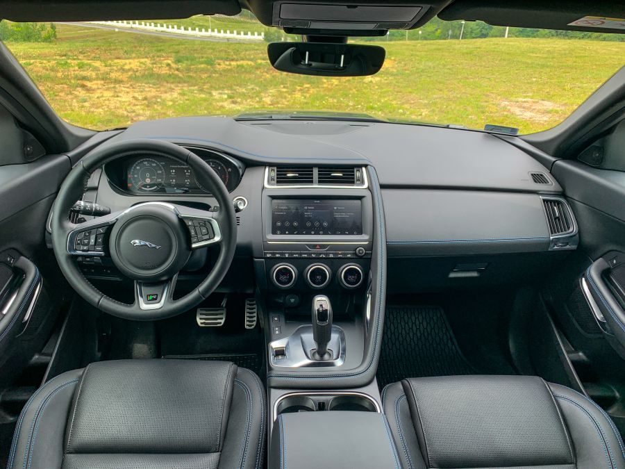 Tökéletes alternatíva – Jaguar E-Pace 2.0d R Dynamic S - STYLENEWS - Mobility - jaguar dízel teszt, jaguar e pace, jaguar e pace r dynamic teszt, jaguar epace teszt, jaguar suv teszt, jaguar teszt, 