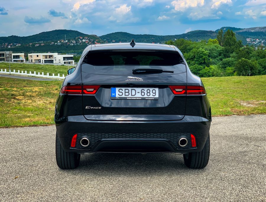 Tökéletes alternatíva – Jaguar E-Pace 2.0d R Dynamic S - STYLENEWS - Mobility - jaguar dízel teszt, jaguar e pace, jaguar e pace r dynamic teszt, jaguar epace teszt, jaguar suv teszt, jaguar teszt, 