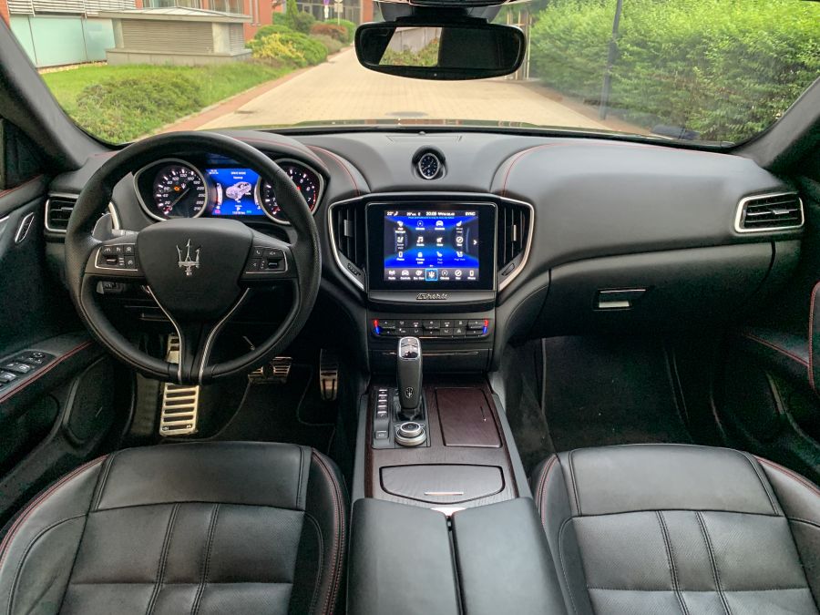 Tradíció, stílus, sebesség – Maserati Ghibli 3.0 V6 - STYLENEWS - Mobility - ghibli 3.0 teszt, maserati ghibli, maserati ghibli teszt, maserati teszt, stílusos autók, 