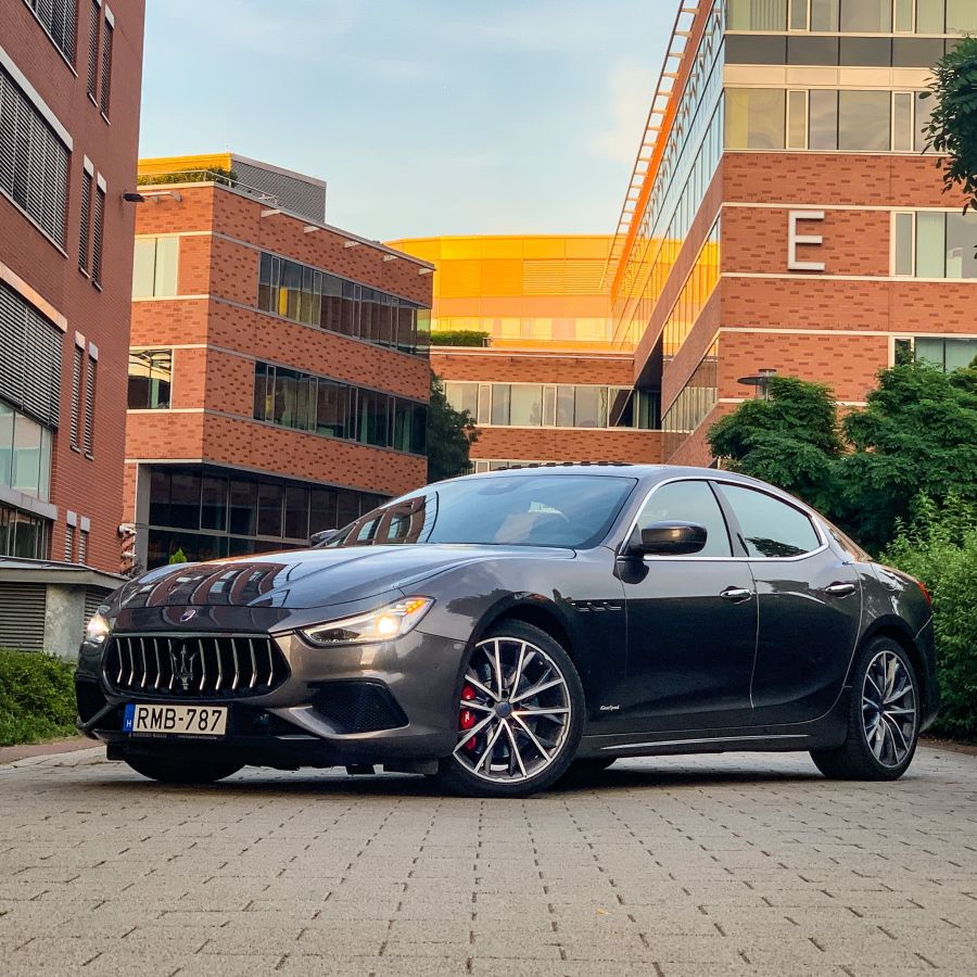Tradíció, stílus, sebesség – Maserati Ghibli 3.0 V6 - STYLENEWS - Mobility - ghibli 3.0 teszt, maserati ghibli, maserati ghibli teszt, maserati teszt, stílusos autók, 