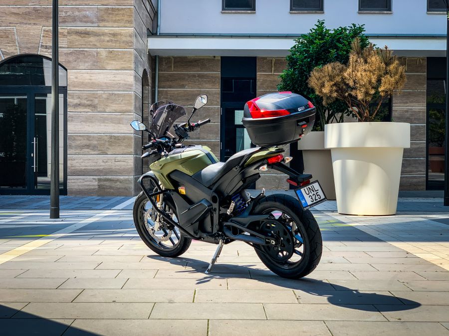 Tekints a jövőbe - ZERO DS ZF14.4 - STYLENEWS - Mobility - elektromos motorkerékpár teszt, szallerbeck motor teszt, szallerbeck zero ds teszt, zero ds elektromos, zero ds motor, zero ds naked, zero ds teszt, 