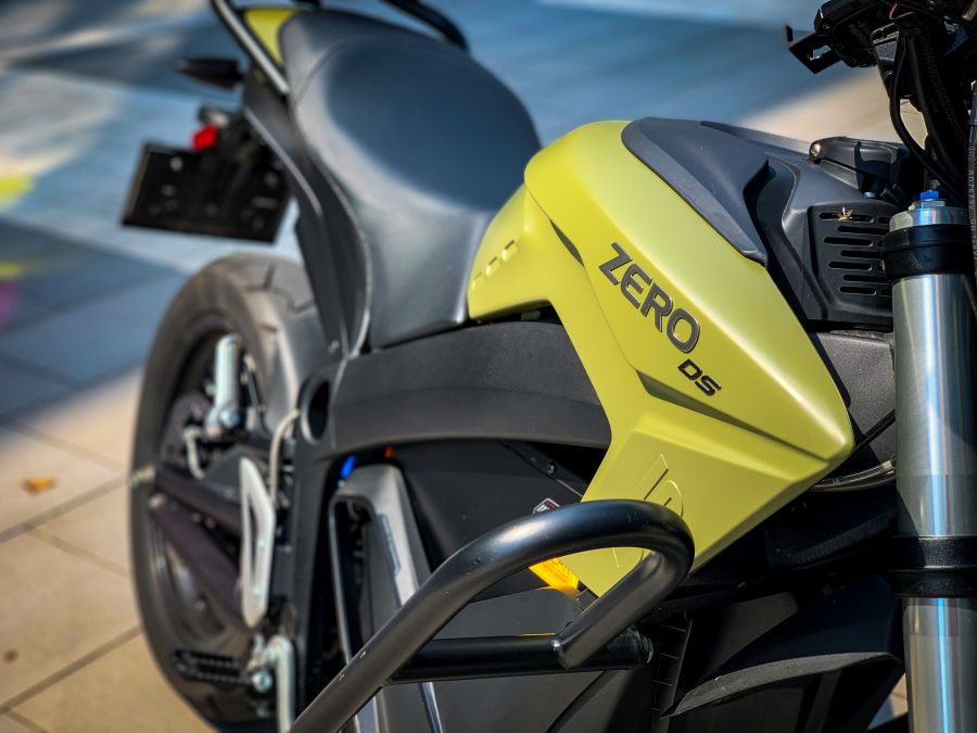 Tekints a jövőbe - ZERO DS ZF14.4 - STYLENEWS - Mobility - elektromos motorkerékpár teszt, szallerbeck motor teszt, szallerbeck zero ds teszt, zero ds elektromos, zero ds motor, zero ds naked, zero ds teszt, 