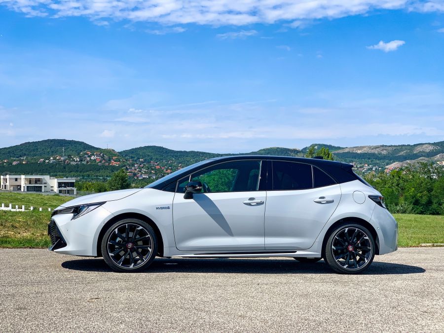 L’art pour l’art - Toyota Corolla 2.0 Hybrid Dynamic Force GR Sport 2020 - STYLENEWS - Mobility - corolla 2020 teszt, corolla gr, corolla gr teszt, corolla hybrid teszt, toyota corolla gr hybrid 2.0 teszt, toyota corolla teszt, 