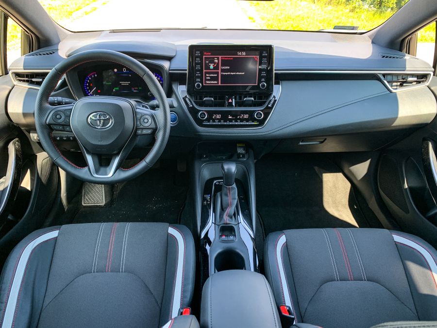 L’art pour l’art - Toyota Corolla 2.0 Hybrid Dynamic Force GR Sport 2020 - STYLENEWS - Mobility - corolla 2020 teszt, corolla gr, corolla gr teszt, corolla hybrid teszt, toyota corolla gr hybrid 2.0 teszt, toyota corolla teszt, 