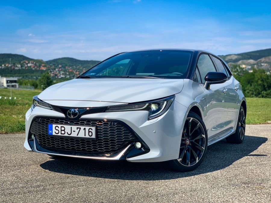 L’art pour l’art - Toyota Corolla 2.0 Hybrid Dynamic Force GR Sport 2020 - STYLENEWS - Mobility - corolla 2020 teszt, corolla gr, corolla gr teszt, corolla hybrid teszt, toyota corolla gr hybrid 2.0 teszt, toyota corolla teszt, 