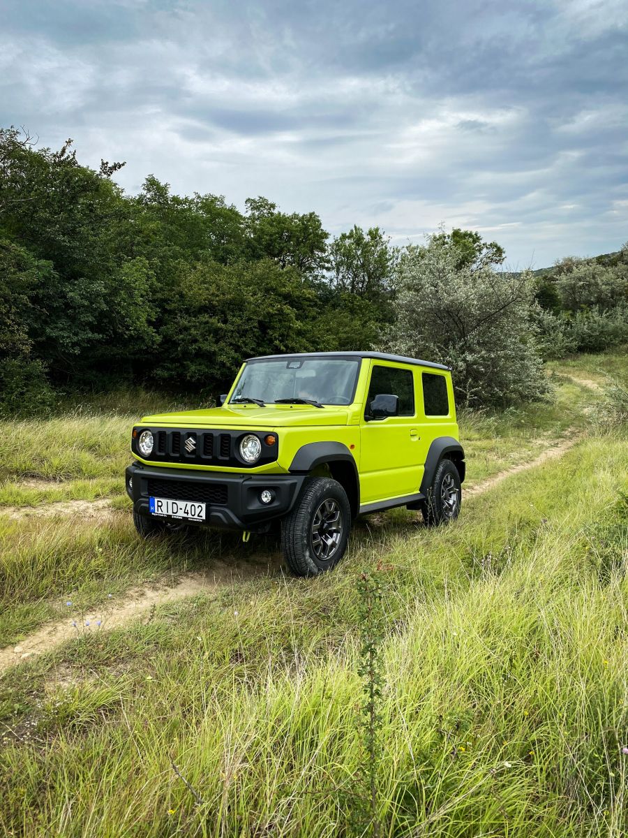 Nemcsak a húszéveseké a világ – Suzuki Jimny újratöltve - STYLENEWS - Mobility - jimny 2019, jimny teszt, Suzuki Jimny automata, suzuki Jimny teszt, 