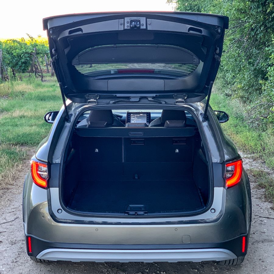 A mindenes – Toyota Corolla Trek - STYLENEWS - Mobility - corolla hybrid teszt, corolla kombi teszt, toyota corolla trek teszt, trek teszt, 