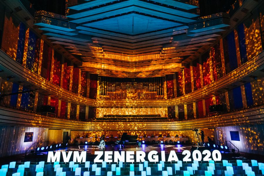 Jótékonykodás komolyzene és látványfestés segítségével - MVM Zenergia 2020 online koncert - STYLENEWS - Kultúr-kitérő - koncert, mvm, mvm zenergia, 