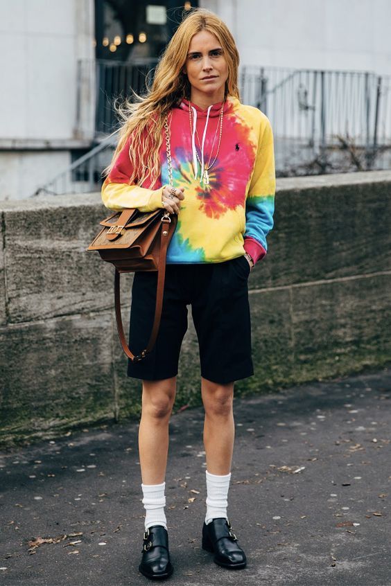 Stílusiskola: így viselj ősszel batikolt ruhadarabokat - DIVAT&STÍLUS - Stílusiskola - batikolt, outfit, ősz, stílus, 