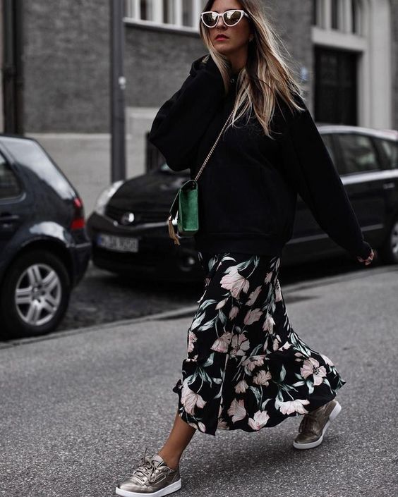 Stílusiskola: így viselj ősszel nyári ruhákat - DIVAT&STÍLUS - Stílusiskola - 