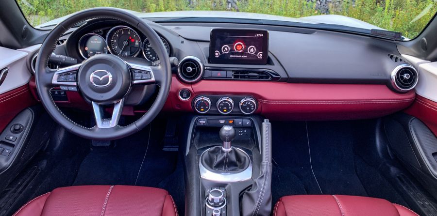 Amiért szeretünk vezetni - MX-5 RF G184 Takumi - STYLENEWS - Mobility - mazda mx 5, mazda mx5 takumi teszt, mazda mx5 teszt, mazda roadster, mx5 takumi, 