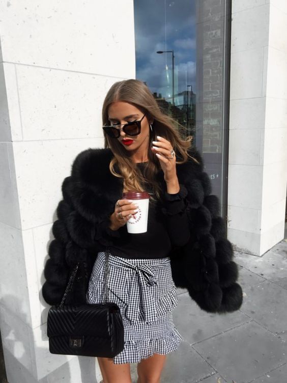 Stílusiskola: így viselj ősszel miniszoknyákat - DIVAT&STÍLUS - Stílusiskola - divat, outfit, ősz, stílus, szoknya, 